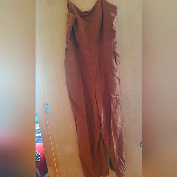 Old Navy jumpsuit L (tall) tan/dark mustard - Picture 2 of 2